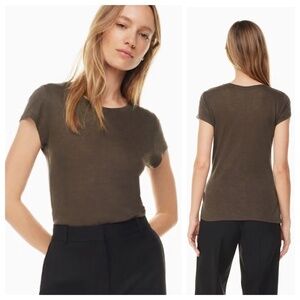 The Group Babaton Foundation Crewneck T-shirt in Coffee Bean Brown Size M